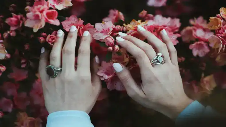 آموزش مانیکور کمبی و روسی