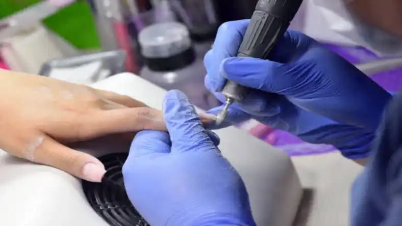 آموزشگاه کاشت ناخن در خرمشهر
