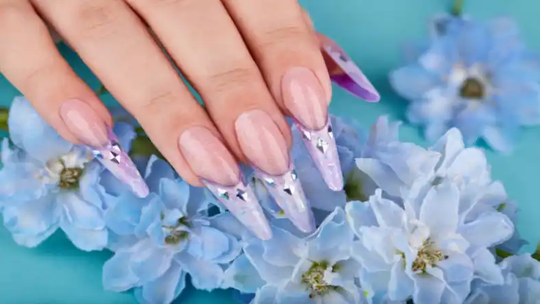 مهاجرت ناخن کار