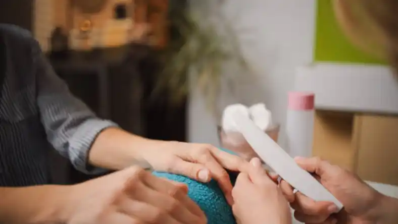 آموزش گل برجسته روی ناخن