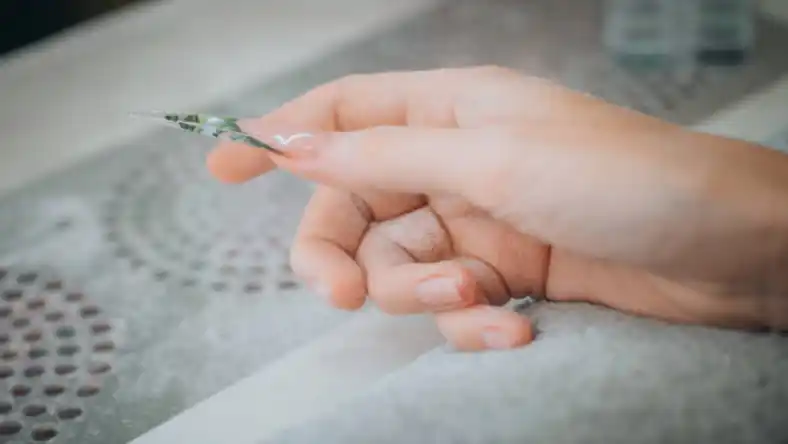 تشخیص قارچ ناخن کاشت شده