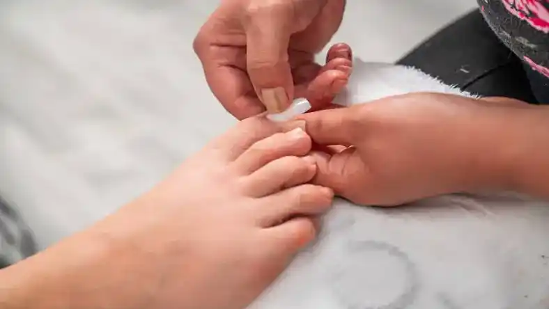 قالب کاشت ناخن پا