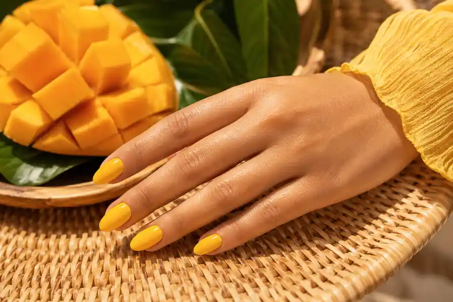 رنگ لاک تابستانی برای پوست گندمی