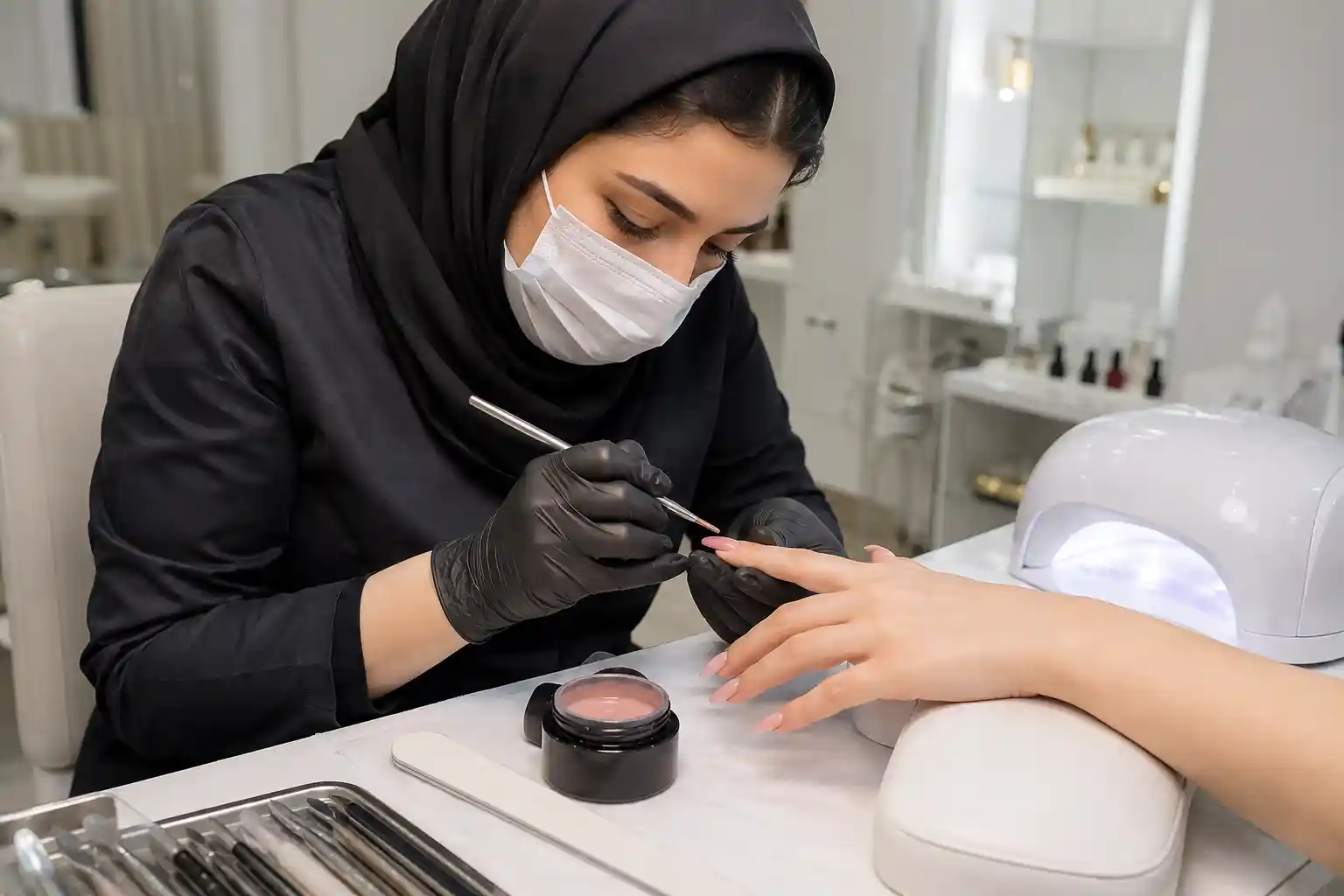 ژلیش ناخن چیست