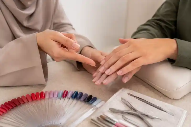 ژلیش ناخن برای چه سنی مناسب است