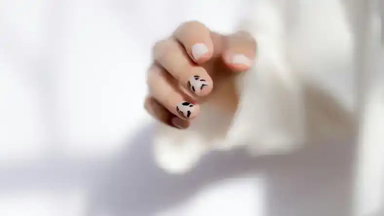 آموزش مانیکور کمبی و روسی