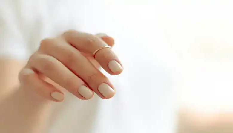 آموزش مانیکور سالنی و با سوهان برقی