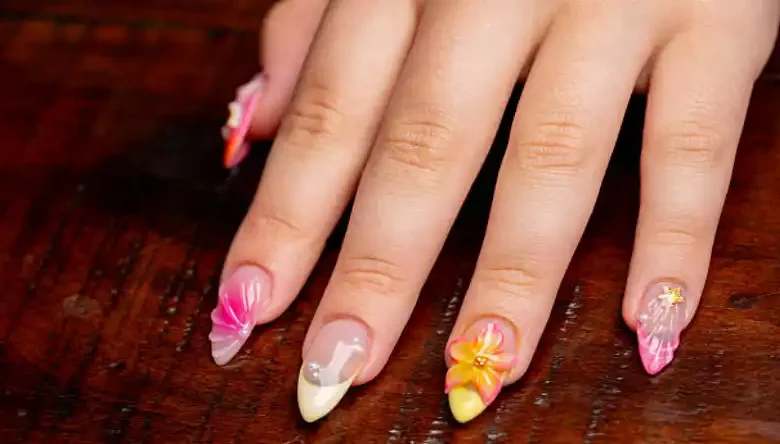 آموزش گل برجسته روی ناخن