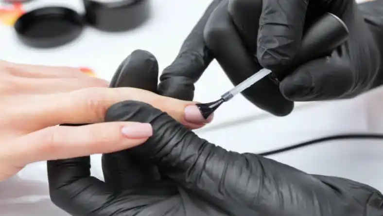 آموزشگاه کاشت ناخن در جهرم