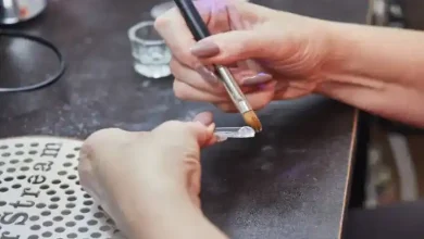 آموزش ساخت ناخن مصنوعی با مواد کاشت