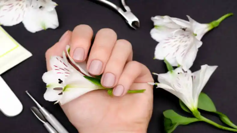 کاشت ناخن بچه گانه کوتاه