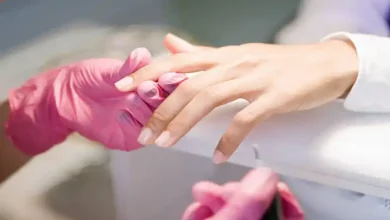 آموزش کاشت ناخن موما