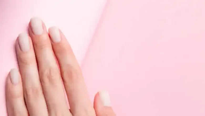 قلم کاشت ناخن را چگونه تمیز کنیم